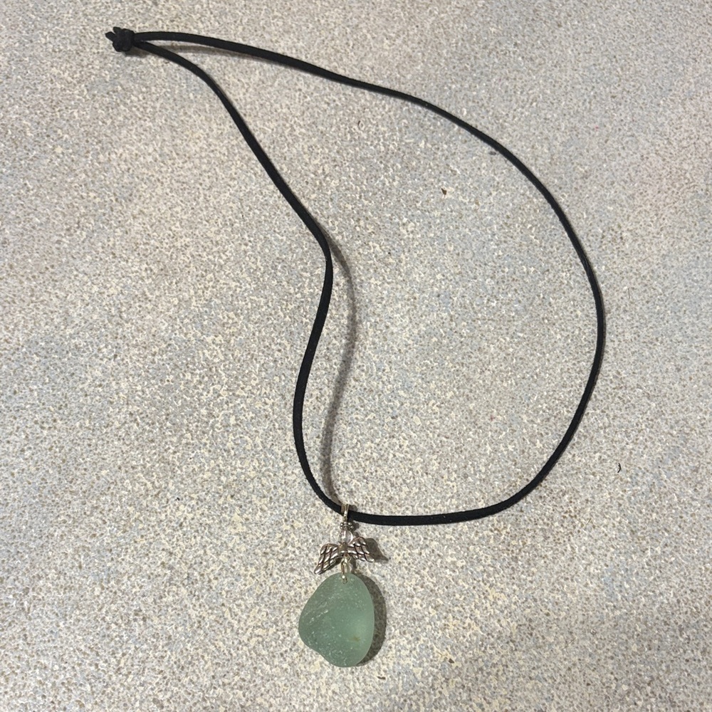 Elegant Green Pendant Necklace